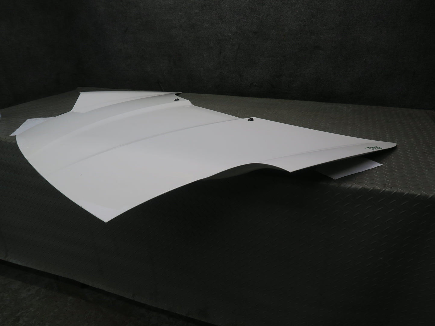 00-05 Toyota MR2 Spyder ZZW30L Front Hood Bonnet Shell Panel Super White OEM