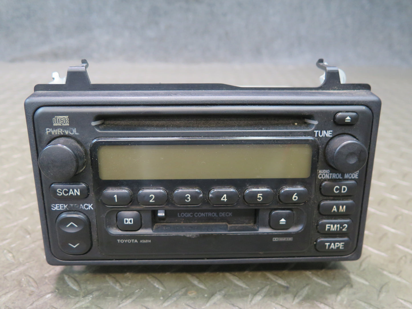00-02 Toyota MR2 Spyder ZZW30L Radio Cassette CD Player Receiver 86120-2B680 OEM