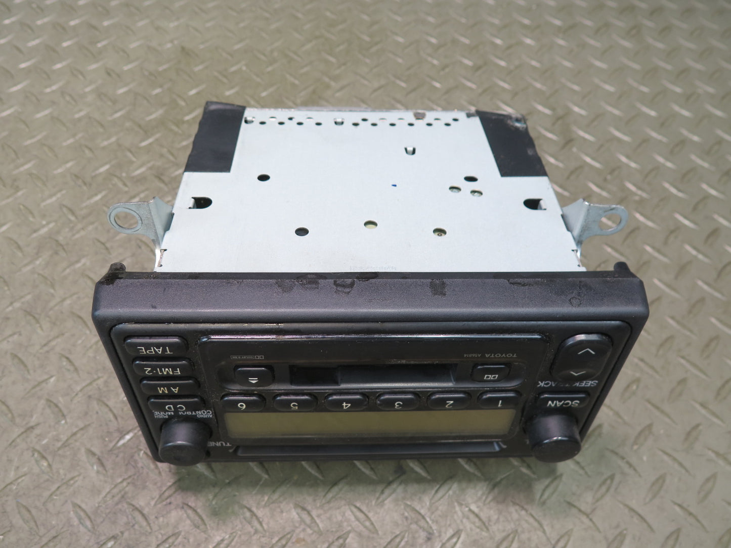 00-02 Toyota MR2 Spyder ZZW30L Radio Cassette CD Player Receiver 86120-2B680 OEM