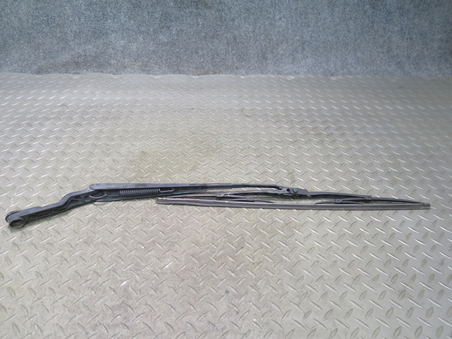 00-05 Toyota MR2 Spyder ZZW30L Set of 2 Front Left & Right Wiper Arm OEM
