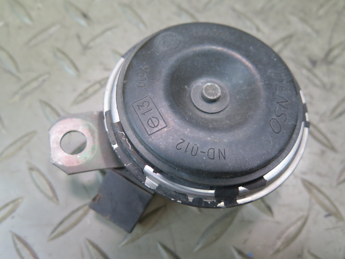 00-05 Toyota MR2 Spyder ZZW30L High & Low Tone Note Pitch Horn Signal Set OEM