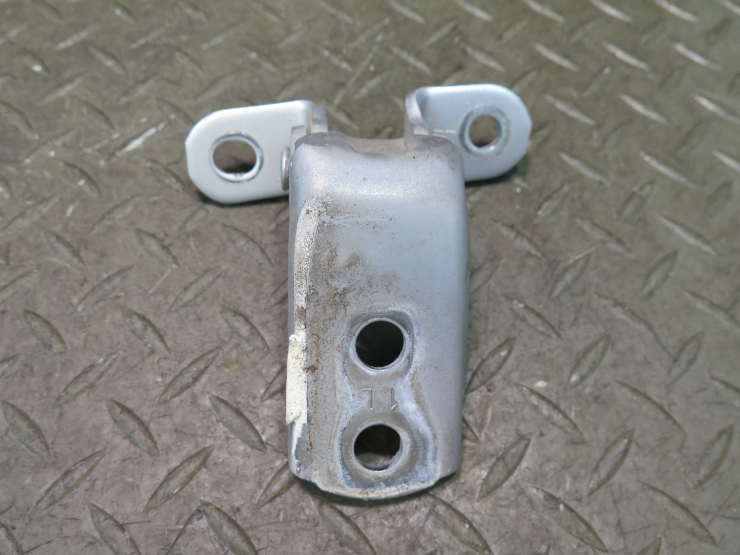 00-05 Toyota MR2 Spyder ZZW30L Set of 2 Right Door Upper & Lower Hinge OEM