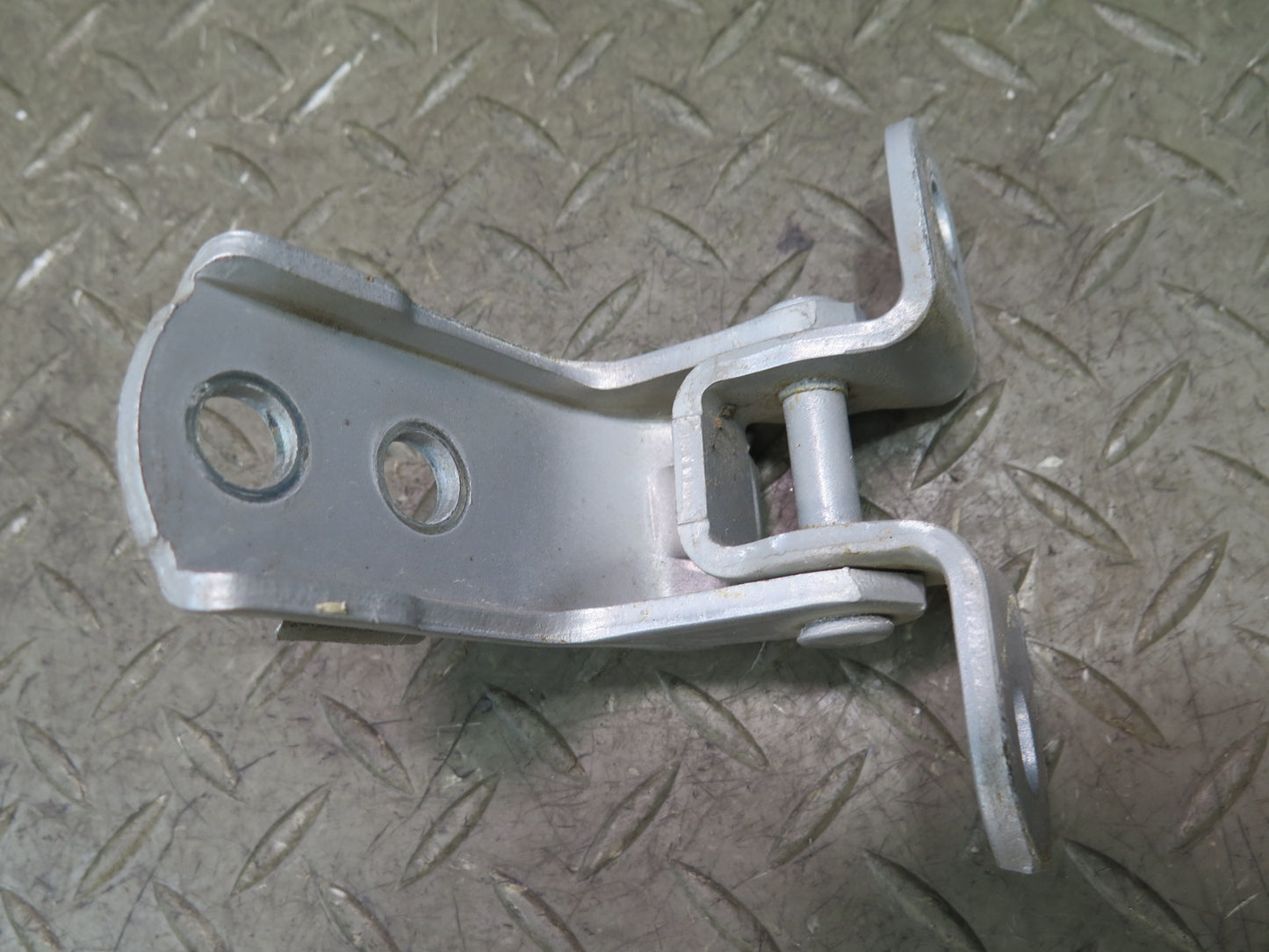 00-05 Toyota MR2 Spyder ZZW30L Set of 2 Right Door Upper & Lower Hinge OEM