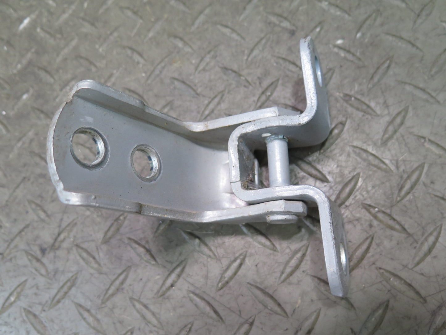 00-05 Toyota MR2 Spyder ZZW30L Set of 2 Left Door Upper & Lower Hinge OEM