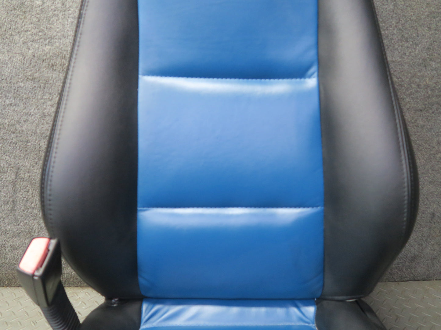 01-02 BMW E36/7 Z3 Front Right & Left Side Heated Leather Seat Set of 2 OEM