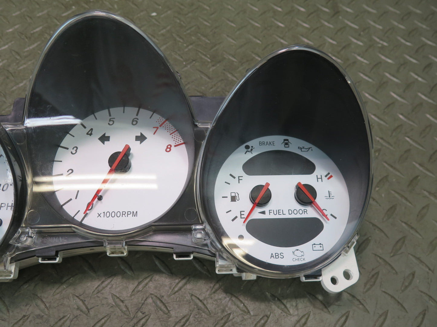 00-02 Toyota MR2 Spyder ZZW30L M/T Instrument Cluster Gauge Speedometer OEM