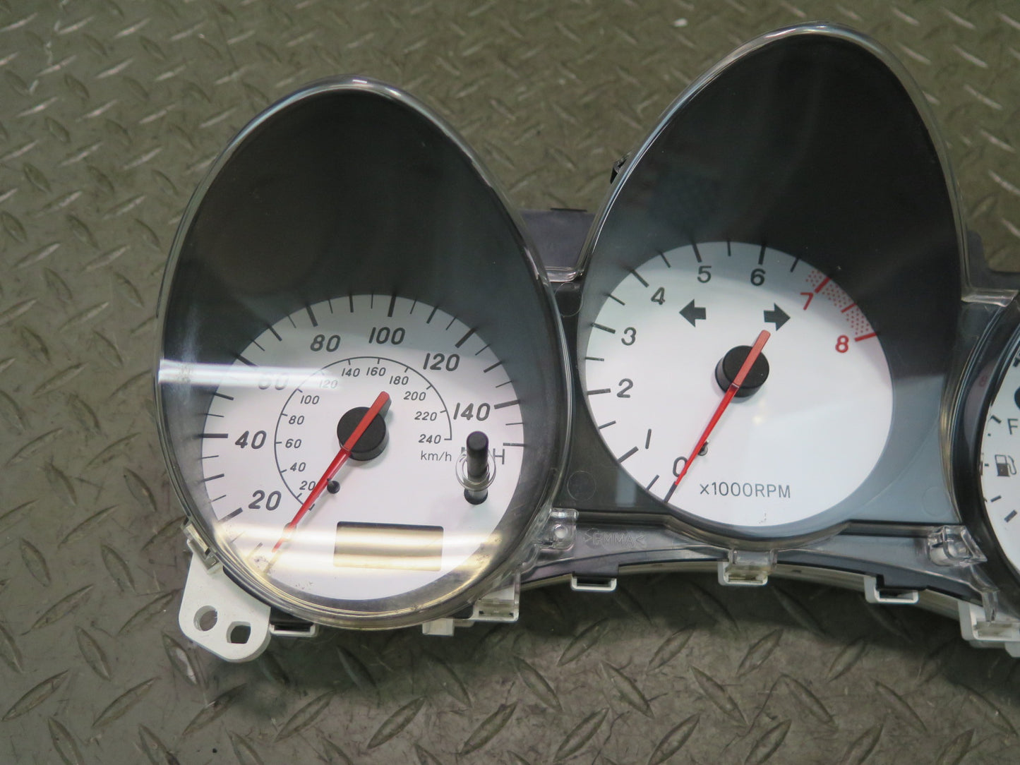 00-02 Toyota MR2 Spyder ZZW30L M/T Instrument Cluster Gauge Speedometer OEM