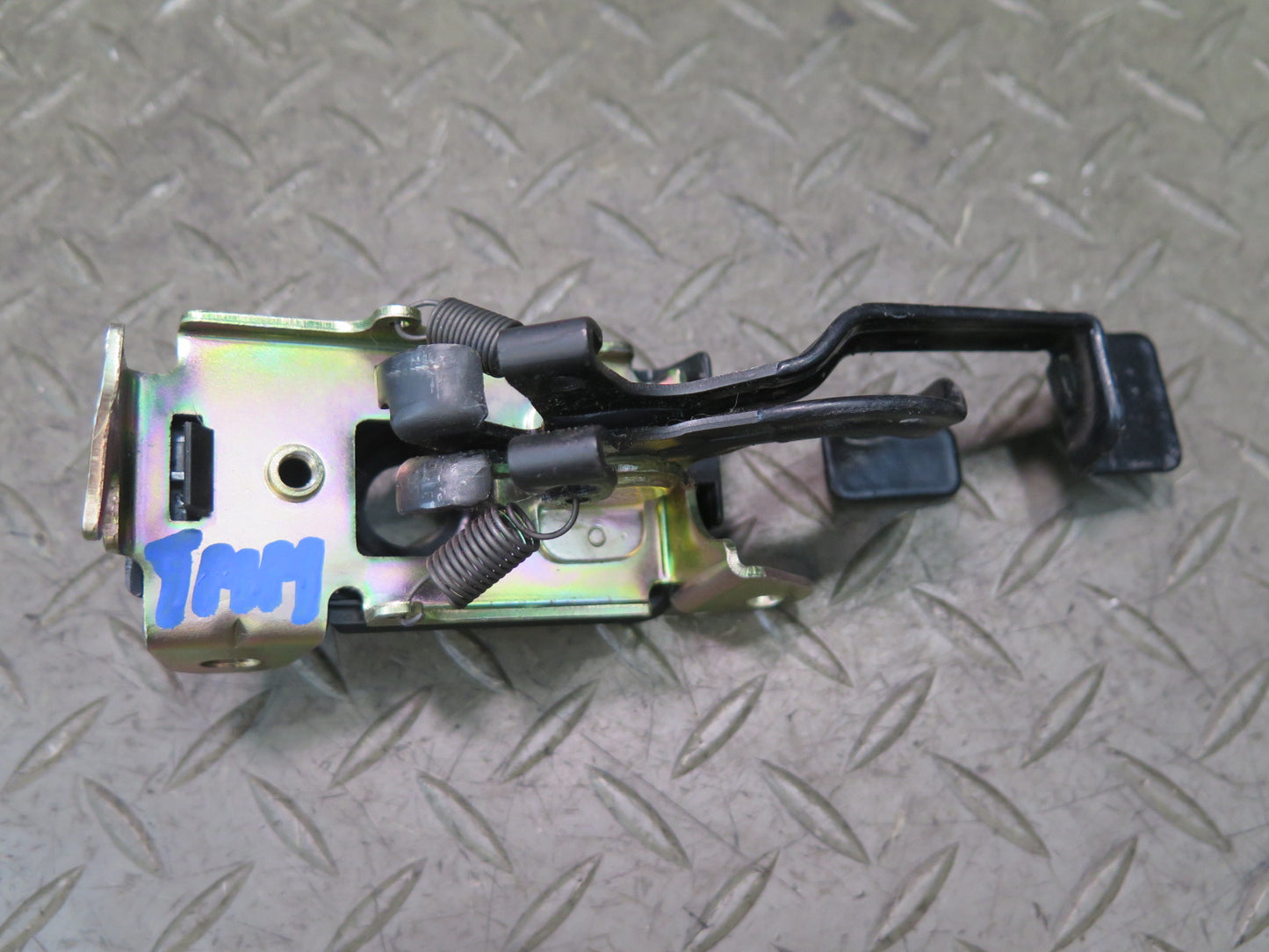 00-05 Toyota MR2 Spyder ZZW30L Trunk & Fuel Door Open Release Handle w Trim