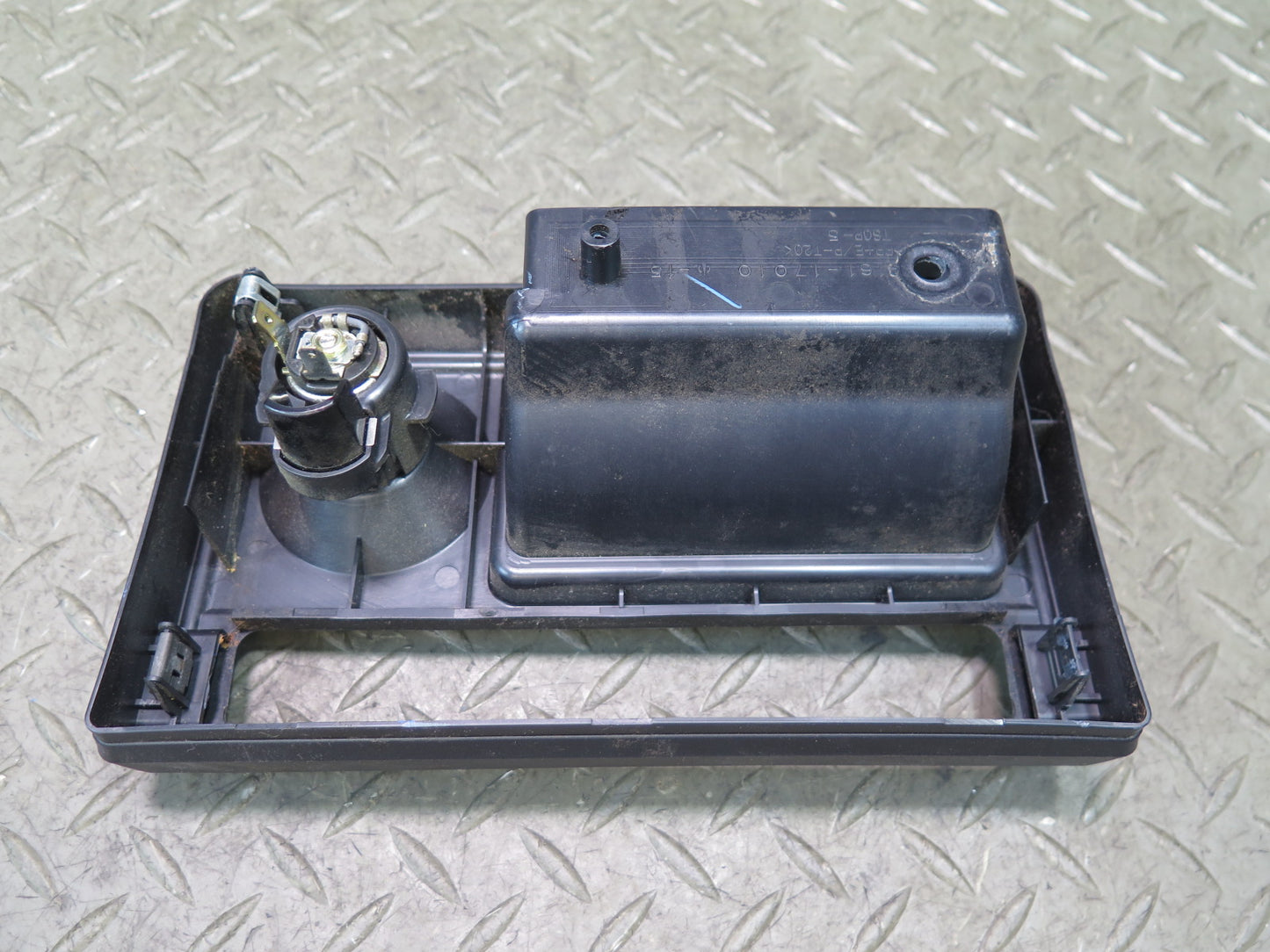 00-05 Toyota MR2 Spyder ZZW30L Dash Front Ash Tray OEM