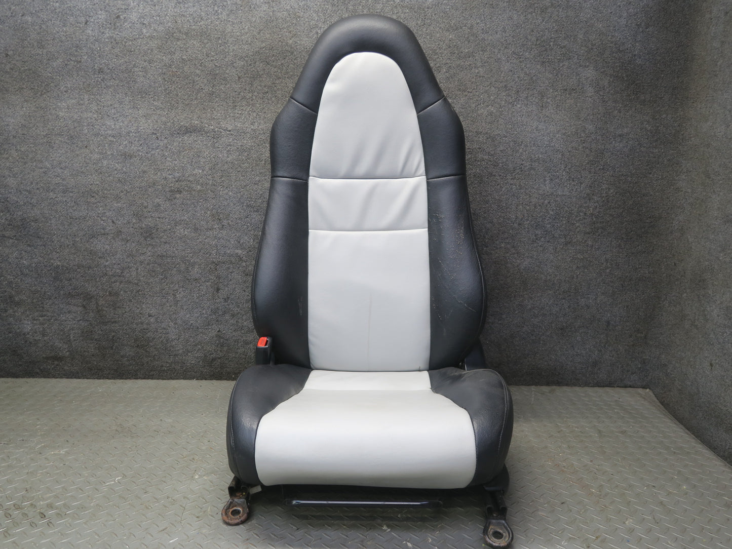 00-02 Toyota MR2 Spyder ZZW30L Set of 2 Front Left & Right Leather Seat OEM