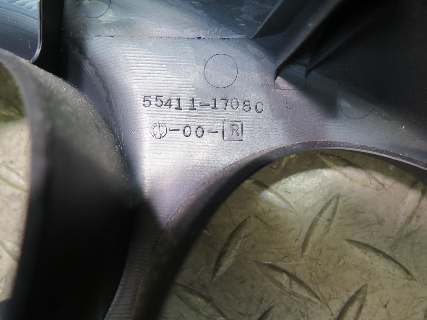 00-05 Toyota MR2 Spyder ZZW30L Dash Speedometer Gauge Trim Bezel Panel OEM