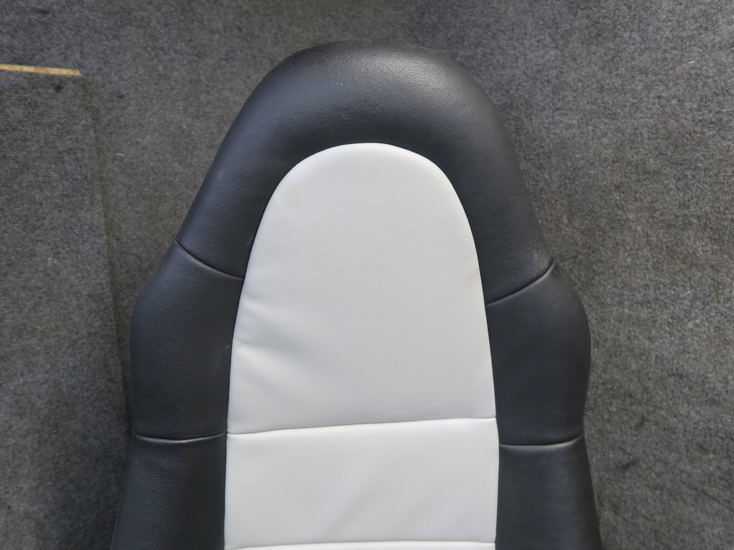 00-02 Toyota MR2 Spyder ZZW30L Set of 2 Front Left & Right Leather Seat OEM