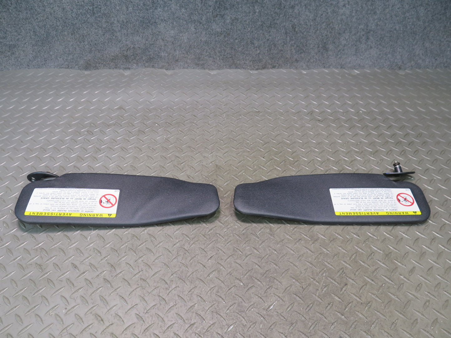 00-05 Toyota MR2 Spyder ZZW30L Set of 2 Front Left & Right Sun Visor OEM