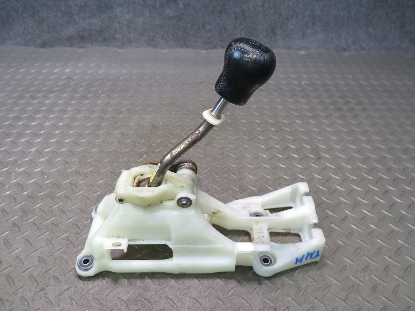 00-05 Toyota MR2 Spyder ZZW30L M/T Manual Transmission Shifter OEM
