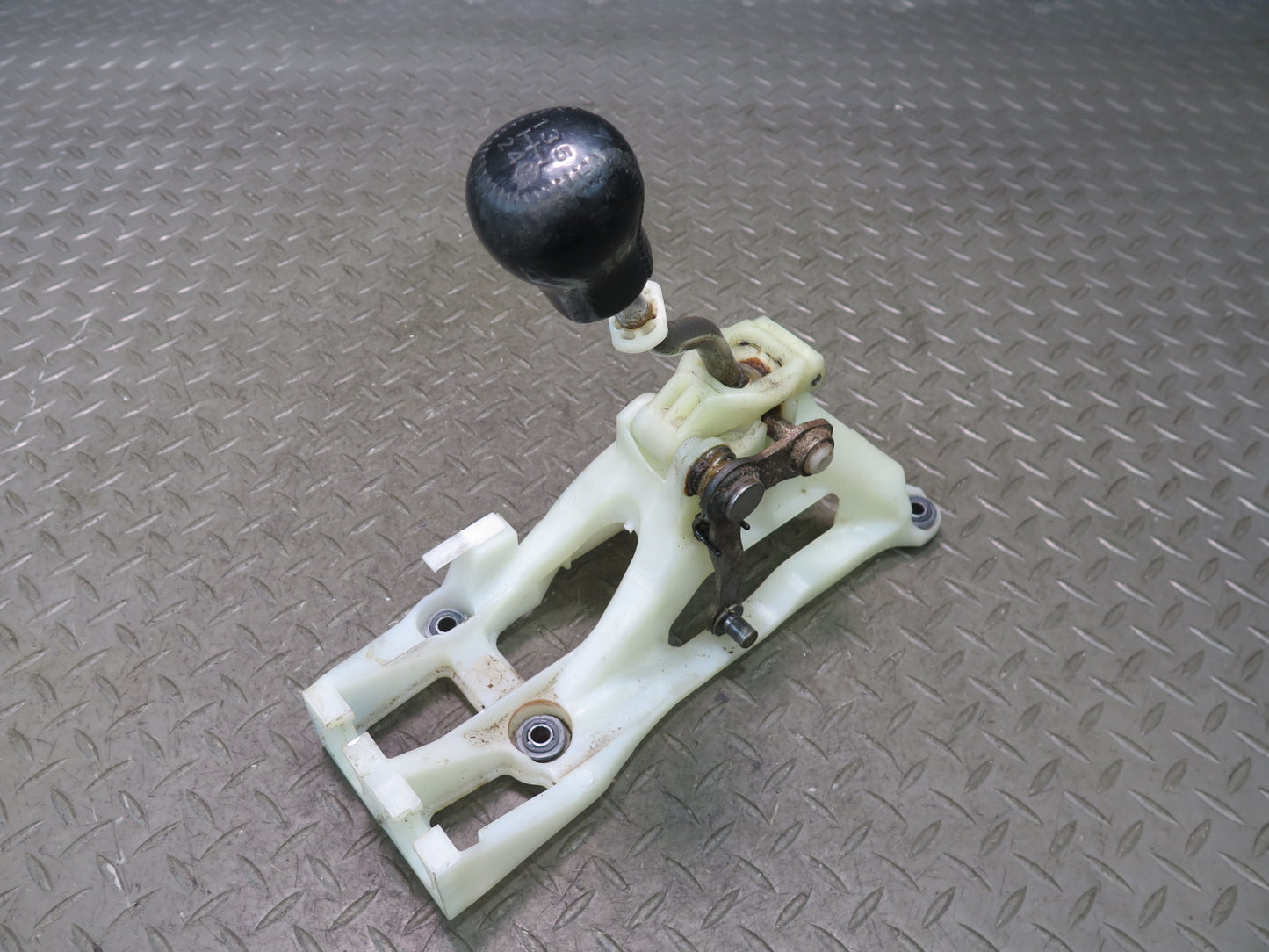 00-05 Toyota MR2 Spyder ZZW30L M/T Manual Transmission Shifter OEM