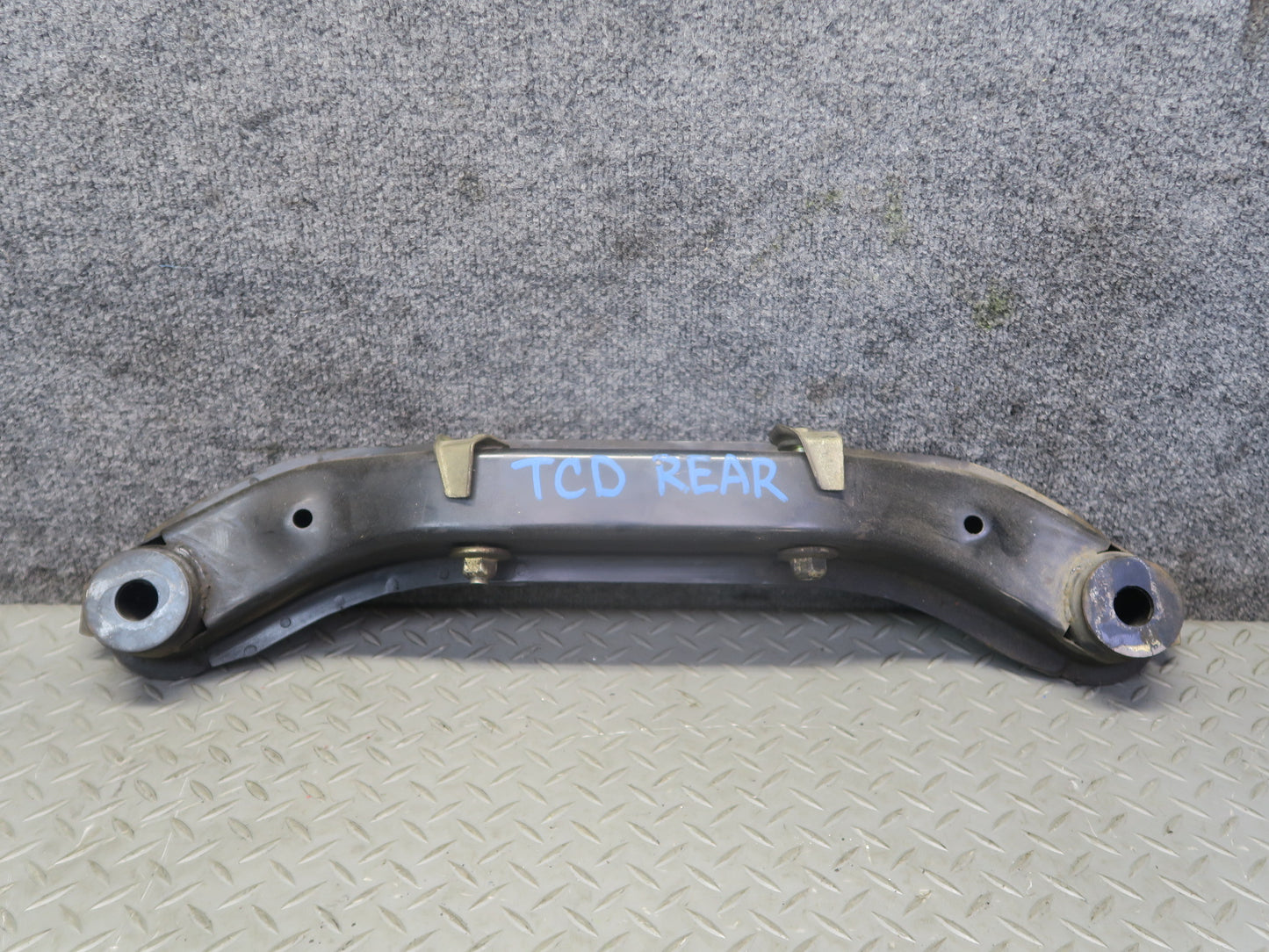 84-88 Toyota Cressida MX73 Sedan Rear Differential Carrier Mount Support OEM