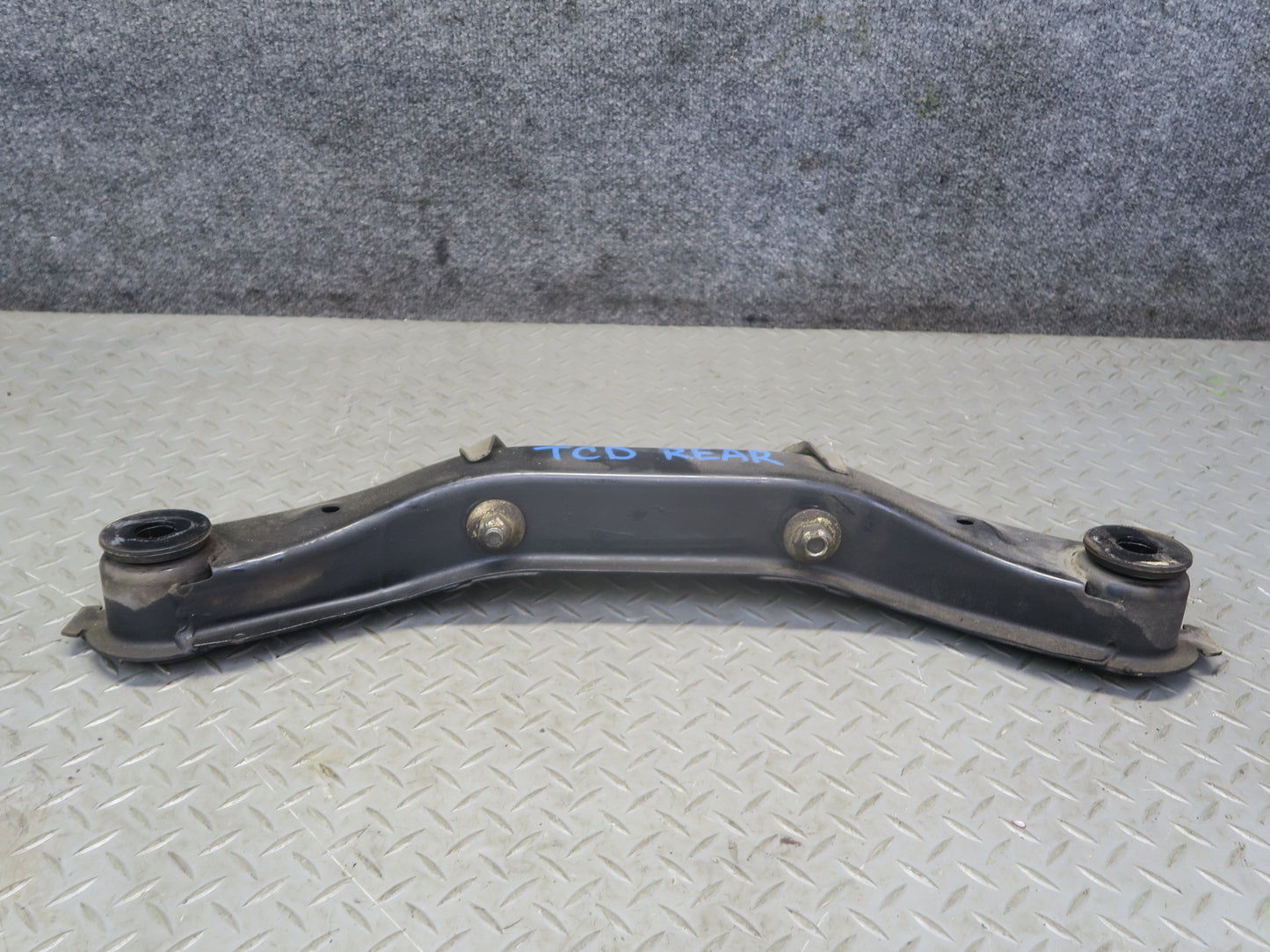 84-88 Toyota Cressida MX73 Sedan Rear Differential Carrier Mount Support OEM