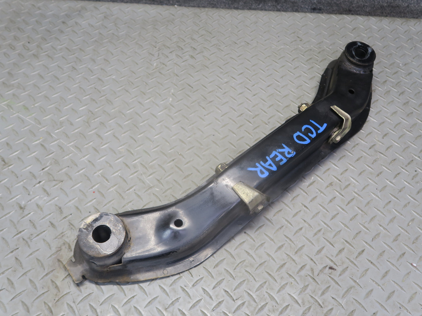 84-88 Toyota Cressida MX73 Sedan Rear Differential Carrier Mount Support OEM