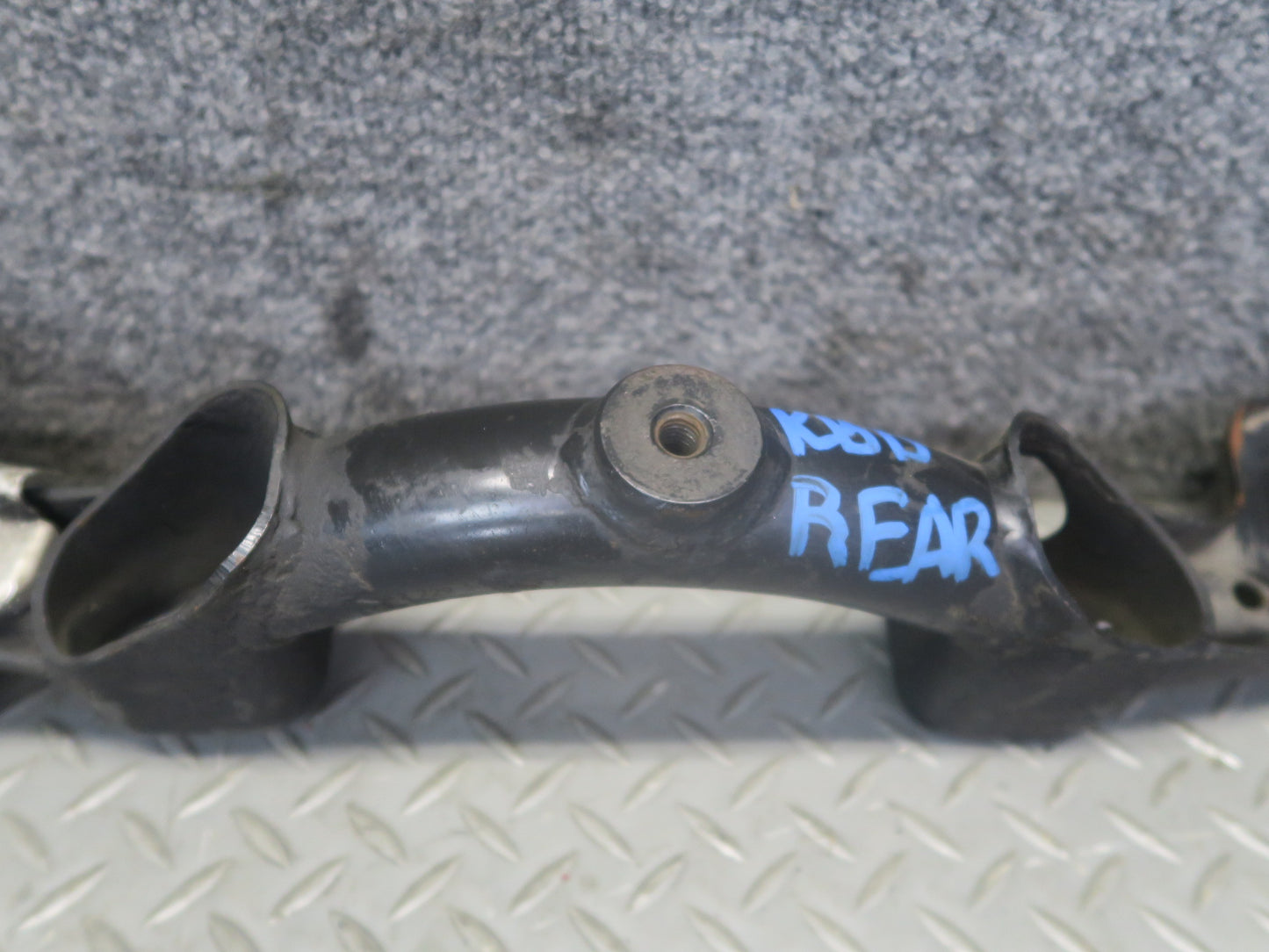2001-2006 BMW E46 M3 Rear Axle Differential Carrier Crossmember Support Bracket