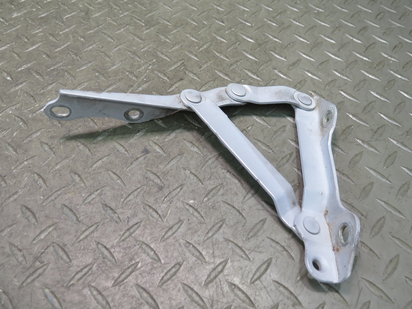 00-05 Toyota MR2 Spyder ZZW30L Rear Left & Right Engine Lid Hood Hinge Set OEM