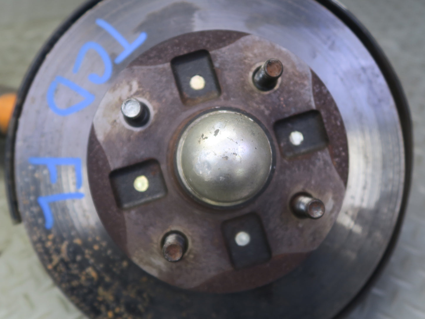 84-88 Toyota Cressida MX73 Front Left Spindle Knuckle Wheel Hub Strut Rotor OEM