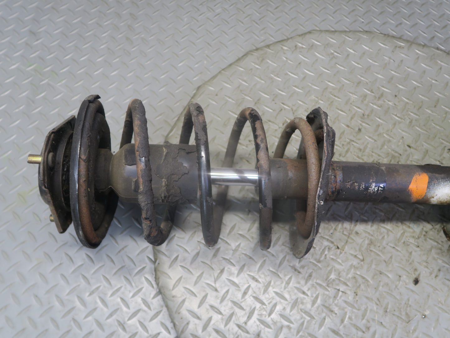 84-88 Toyota Cressida MX73 Front Left Spindle Knuckle Wheel Hub Strut Rotor OEM
