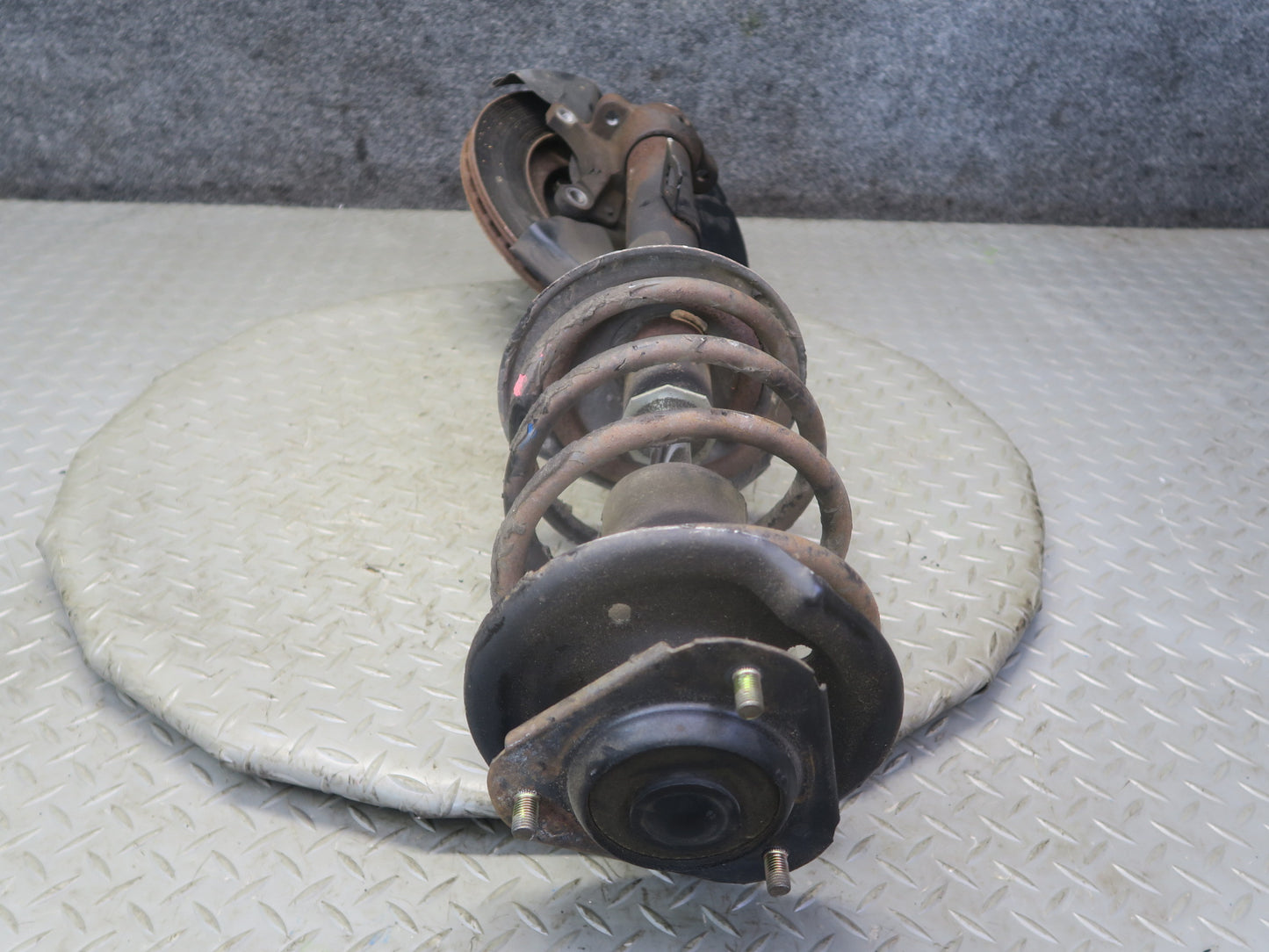 84-88 Toyota Cressida MX73 Front Left Spindle Knuckle Wheel Hub Strut Rotor OEM