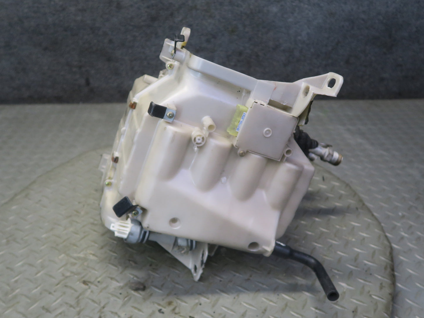 84-86 Toyota Cressida MX73 A/C Air Condition Evaporator Heater Climate Box OEM