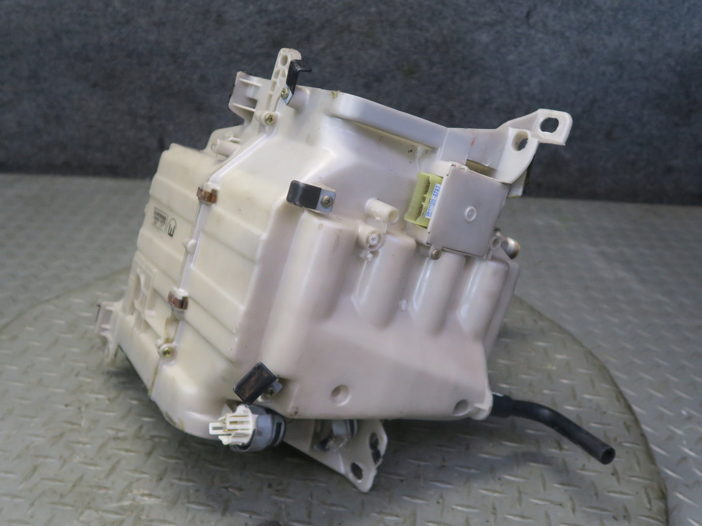 84-86 Toyota Cressida MX73 A/C Air Condition Evaporator Heater Climate Box OEM