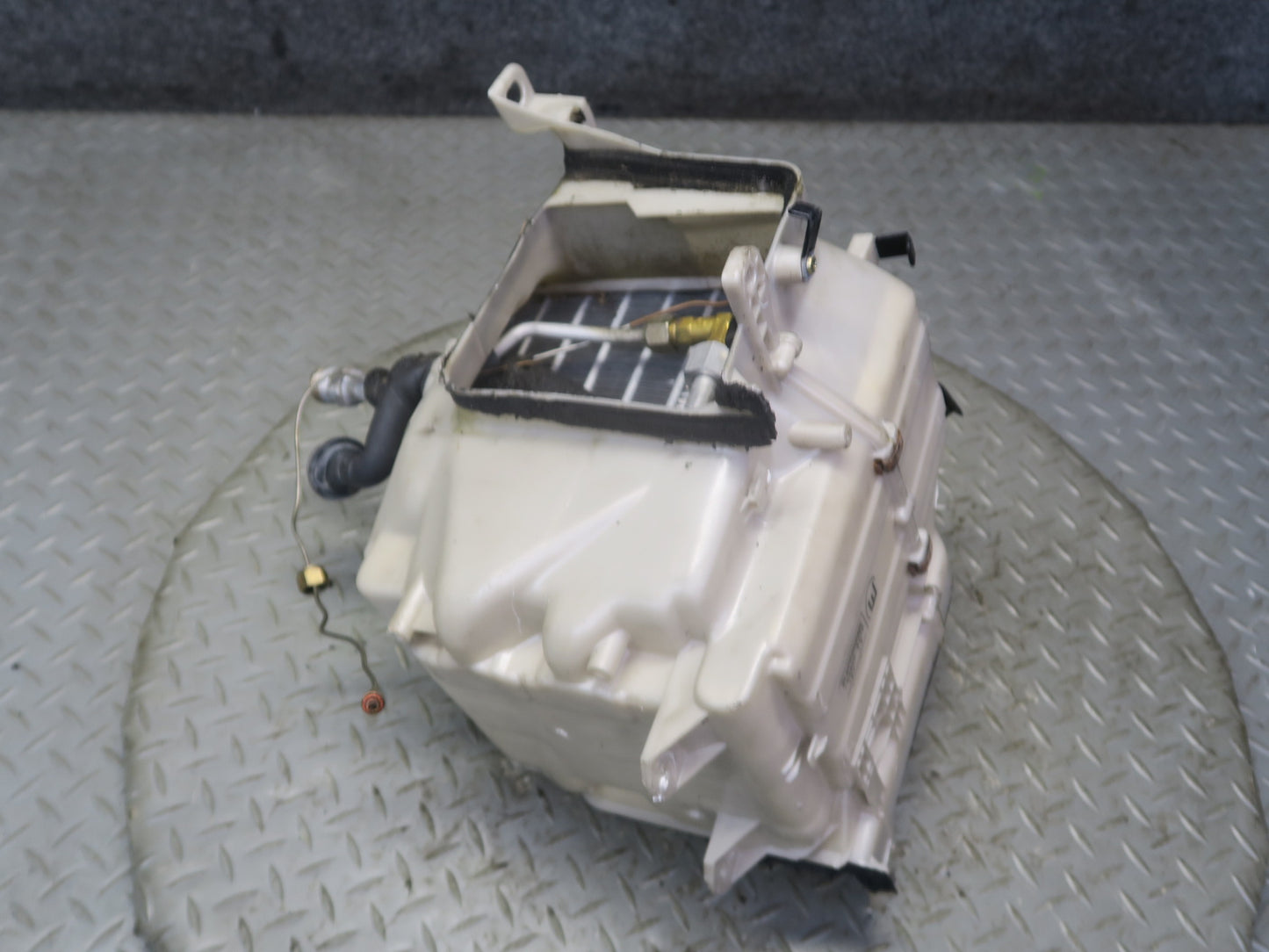 84-86 Toyota Cressida MX73 A/C Air Condition Evaporator Heater Climate Box OEM