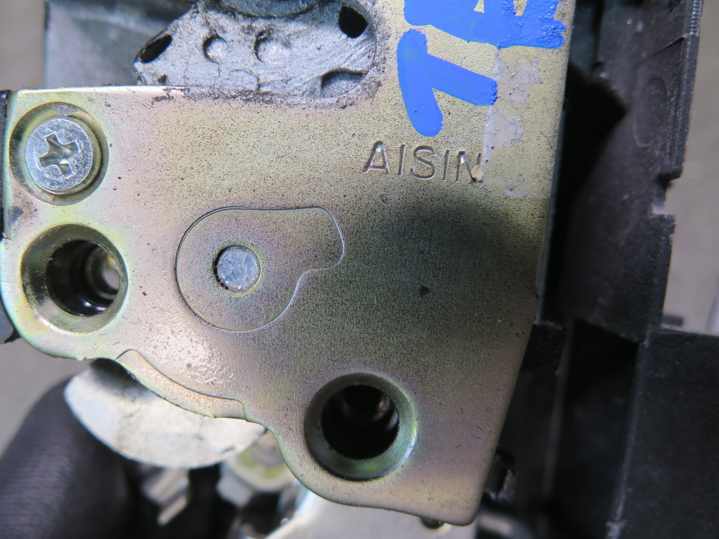 00-05 Toyota MR2 Spyder ZZW30L Right Door Lock Latch Actuator OEM