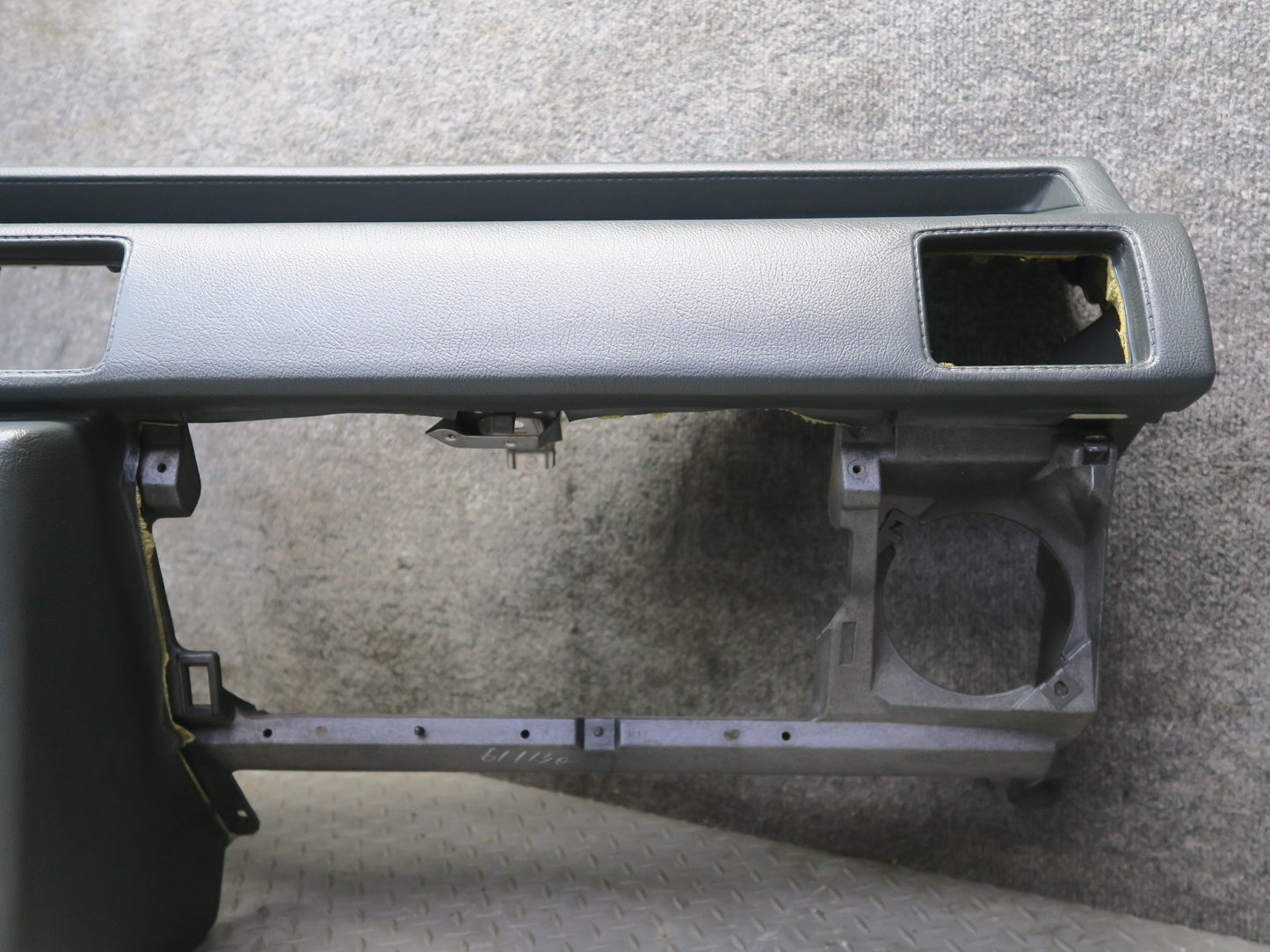 84-86 Toyota Cressida MX73 Dashboard Dash Instrument Trim Panel Cover Gray OEM