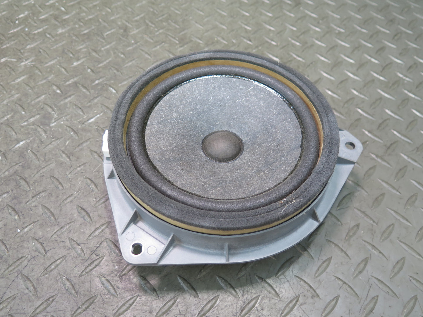 00-05 Toyota MR2 Spyder Set of 2 Left & Right Door Speaker 86160-22860 OEM