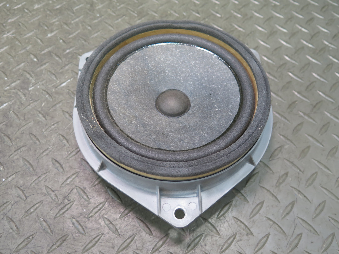 00-05 Toyota MR2 Spyder Set of 2 Left & Right Door Speaker 86160-22860 OEM