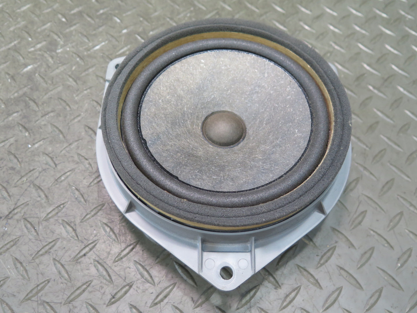 00-05 Toyota MR2 Spyder Set of 2 Left & Right Door Speaker 86160-22860 OEM