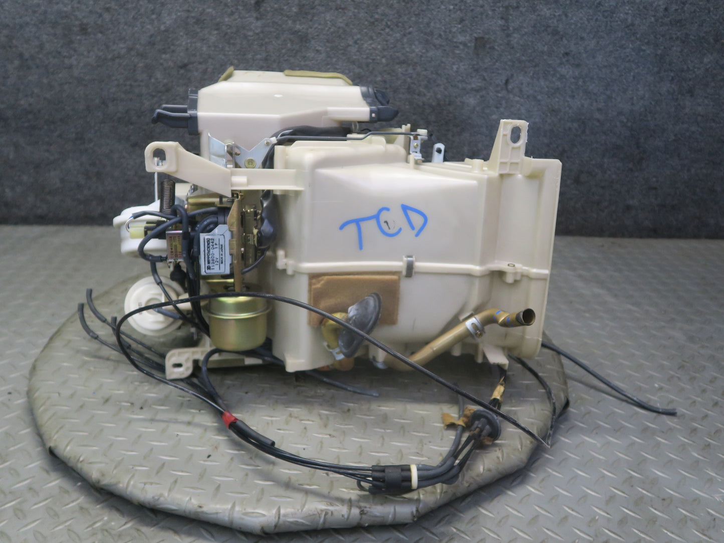 84-86 Toyota Cressida MX73 Hvac A/C Heater Core Climate Box Housing OEM