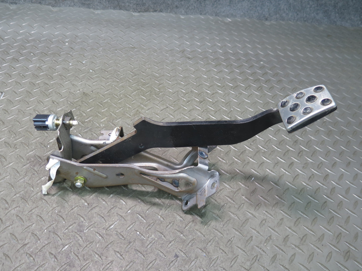 00-05 Toyota MR2 Spyder ZZW30L M/T Clutch Brake Gas Acceleration Pedal Set OEM