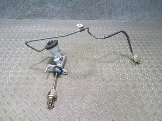 00-05 Toyota MR2 Spyder ZZW30L Clutch Master Cylinder OEM