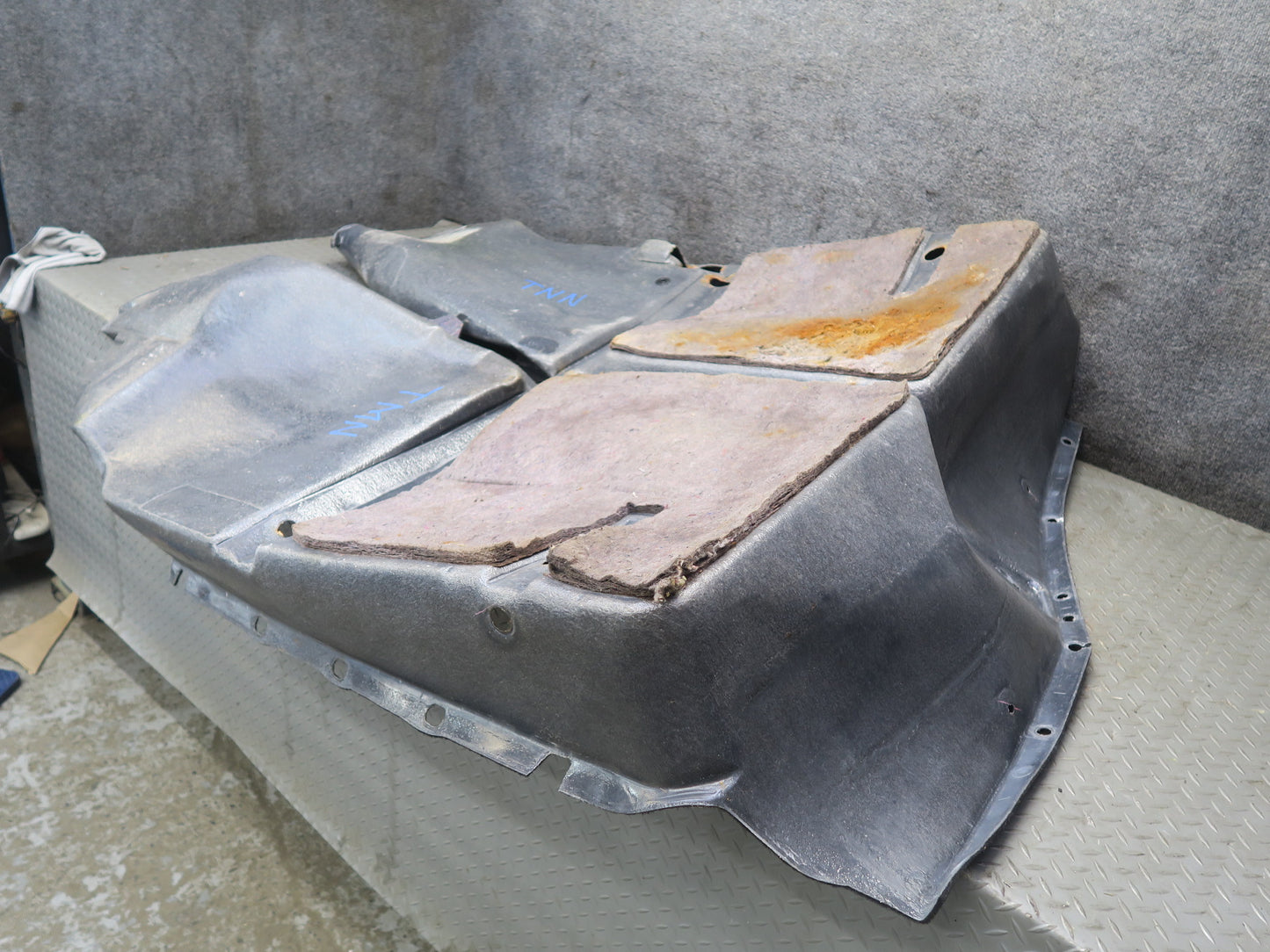 00-05 Toyota MR2 Spyder ZZW30L Floor MAT Carpet Liner Cover 58510-17210 OEM