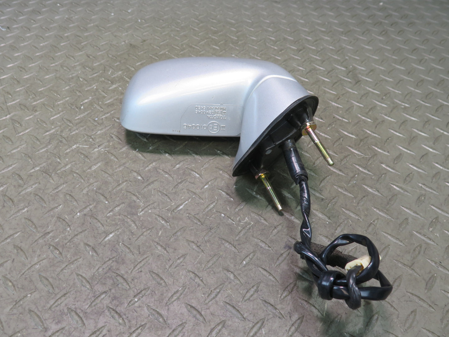 00-05 Toyota MR2 Spyder Right Door Exterior Side Power Mirror Silver OEM