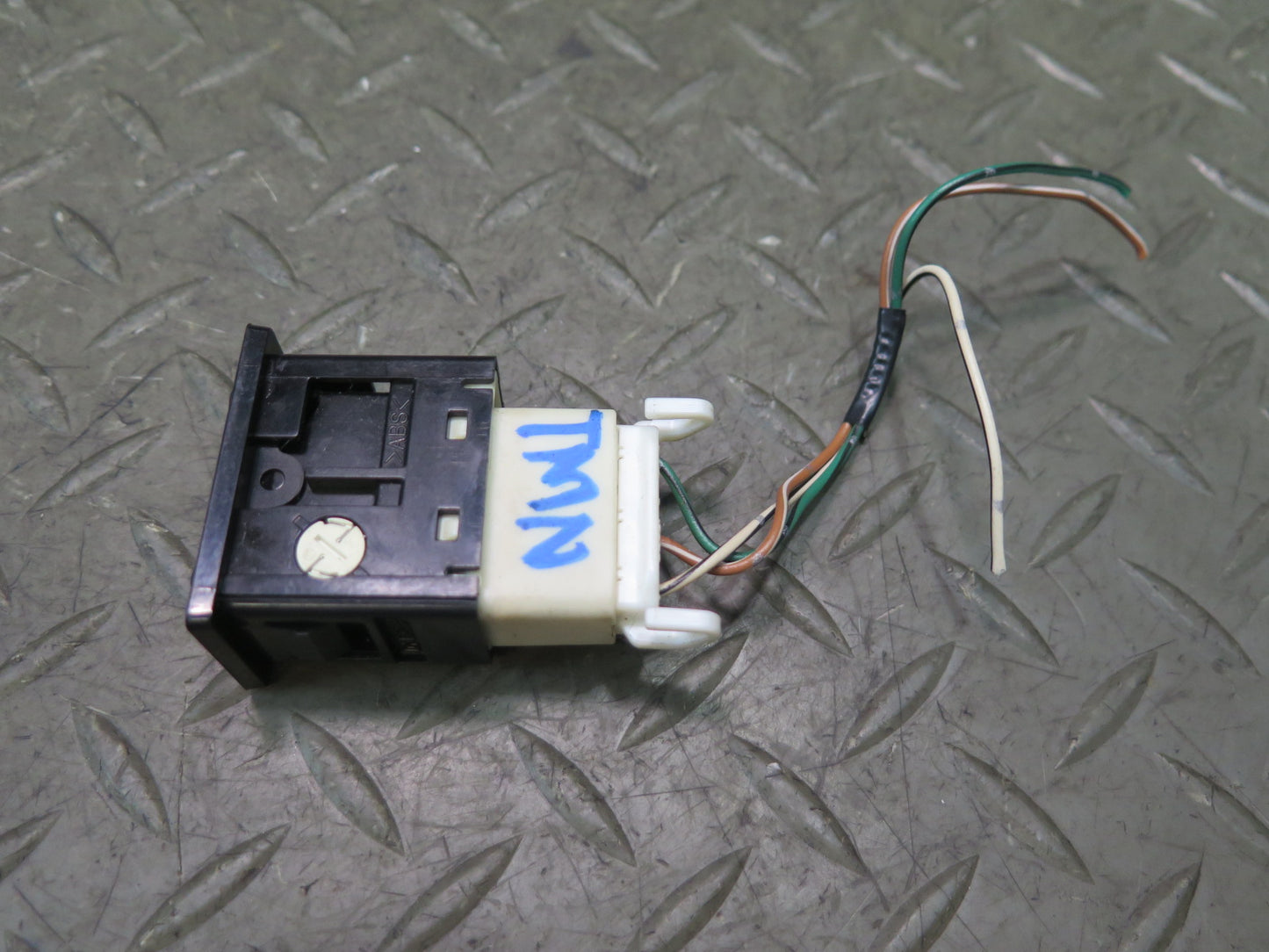 00-05 Toyota MR2 Spyder ZZW30L Door Central Lock Unlock Button Switch OEM