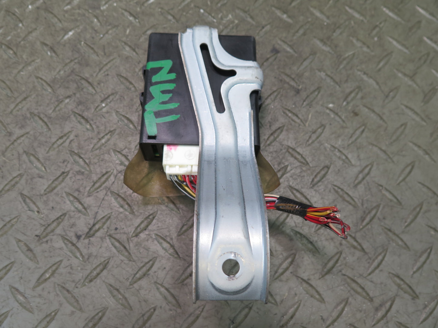00-02 Toyota MR2 Spyder ZZW30L Daytime Running Light Relay Module Unit OEM
