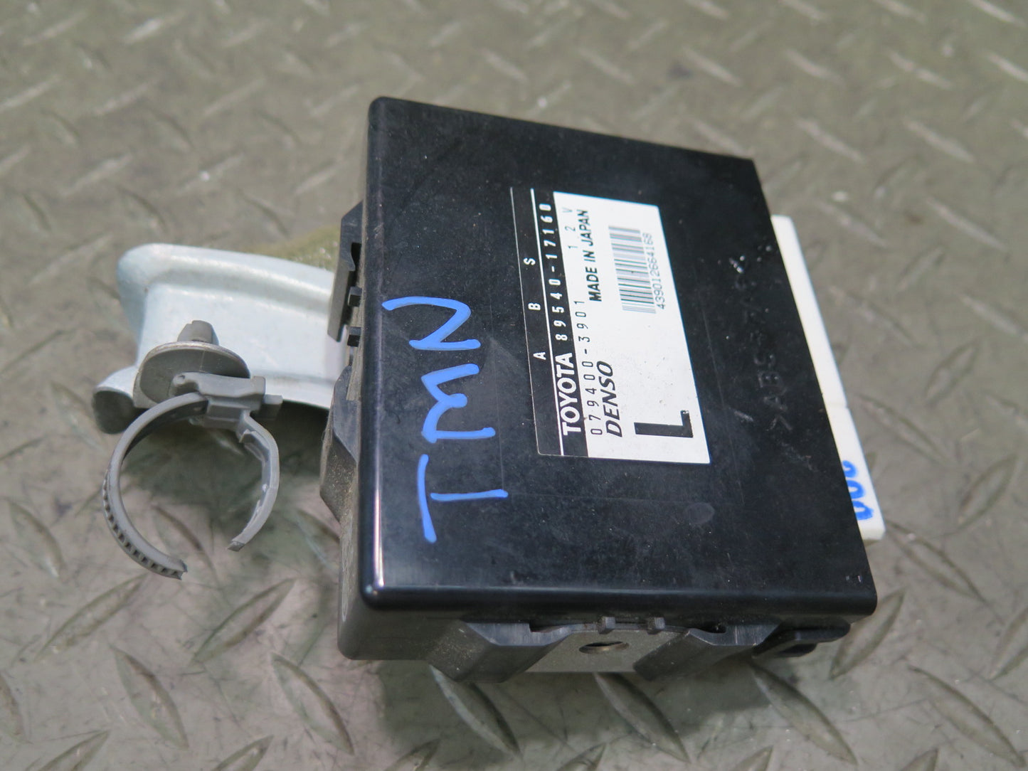 00-02 Toyota MR2 Spyder ZZW30L Anti Lock Brake ABS Control Module OEM