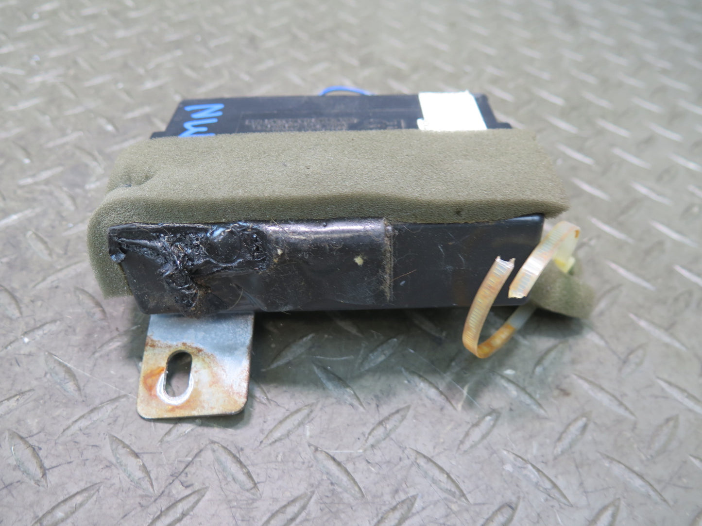00-05 Toyota MR2 Spyder ZZW30L Anti Theft VIP Security Control Module Unit OEM