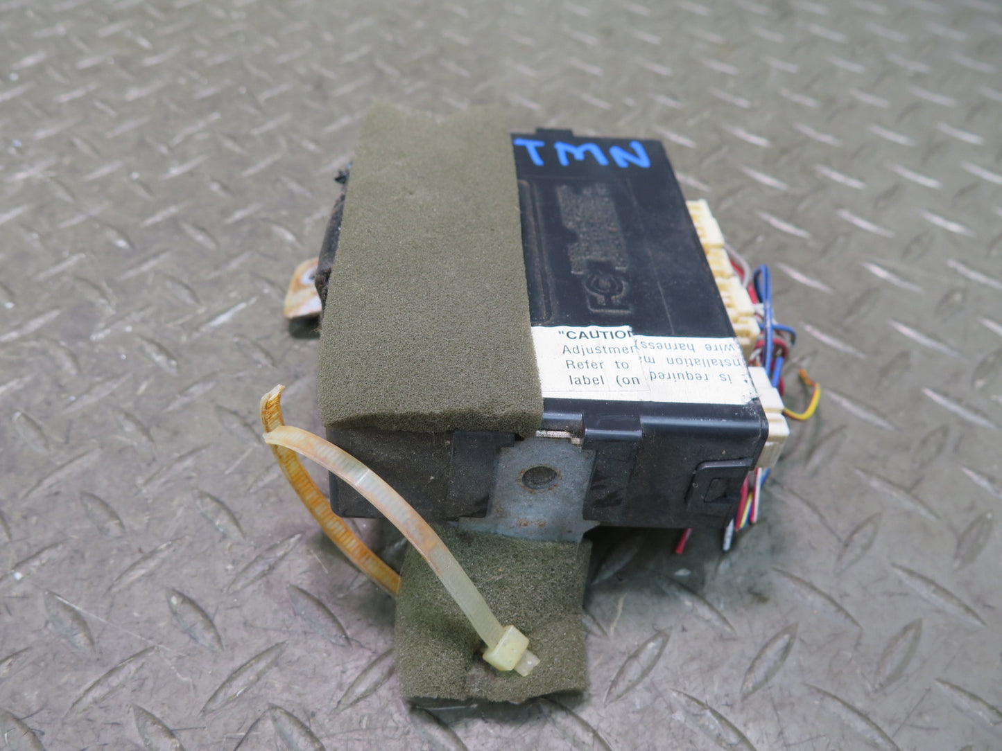 00-05 Toyota MR2 Spyder ZZW30L Anti Theft VIP Security Control Module Unit OEM