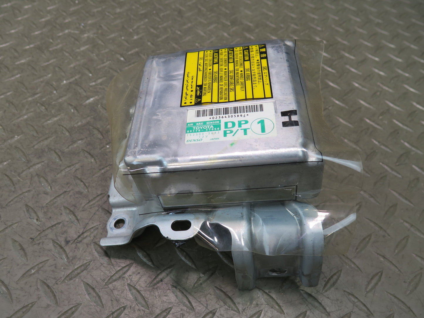 0-02 TOYOTA MR2 SPYDER ZZW30L SRS AIRBAG CONTROL MODULE UNIT W BRACKET OEM