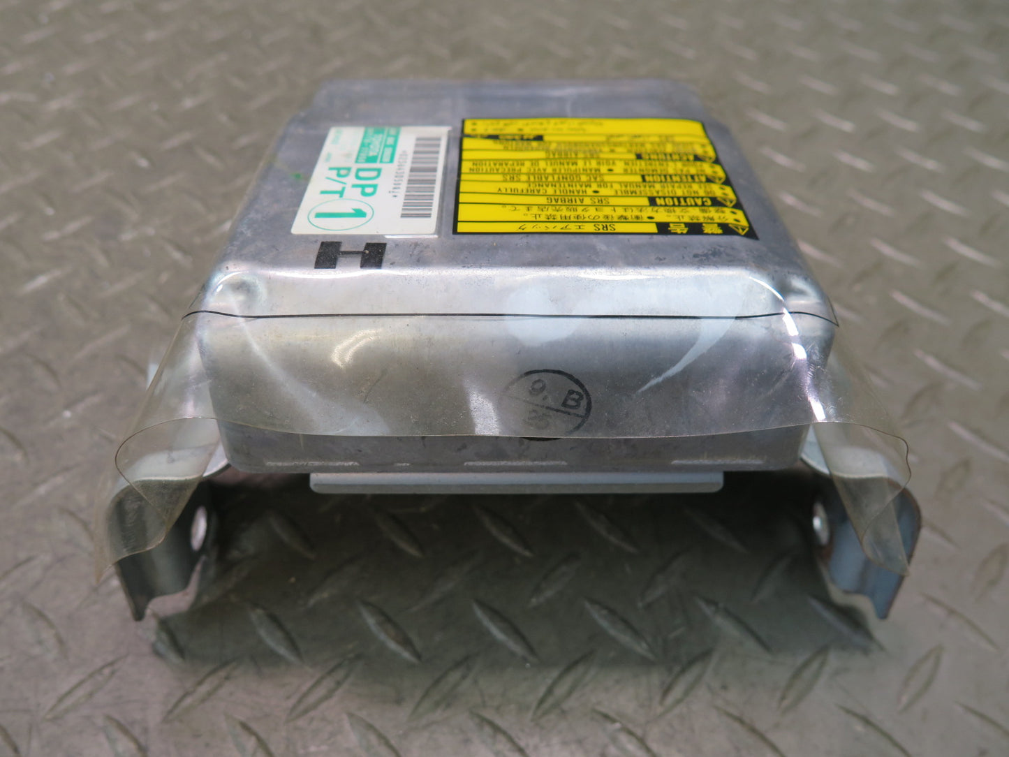 0-02 TOYOTA MR2 SPYDER ZZW30L SRS AIRBAG CONTROL MODULE UNIT W BRACKET OEM