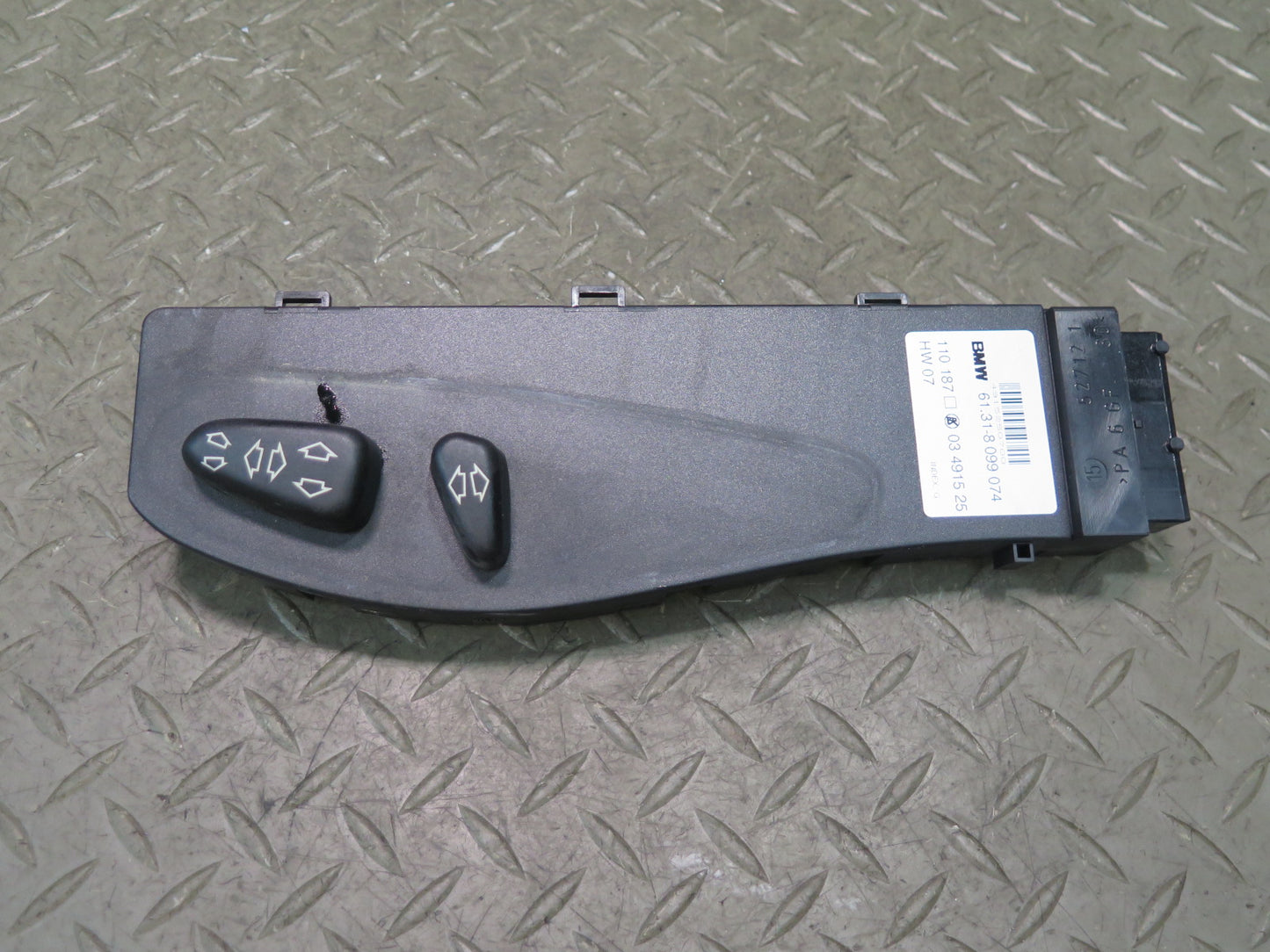 2001-2006 BMW E46 M3 Front Right Seat Adjust Control Switch 8099074