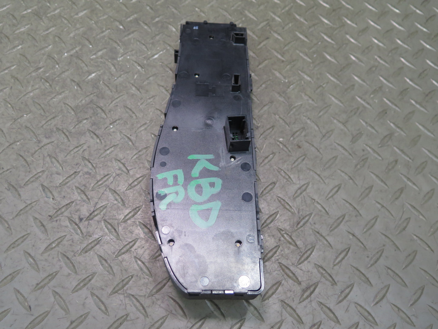 2001-2006 BMW E46 M3 Front Right Seat Adjust Control Switch 8099074
