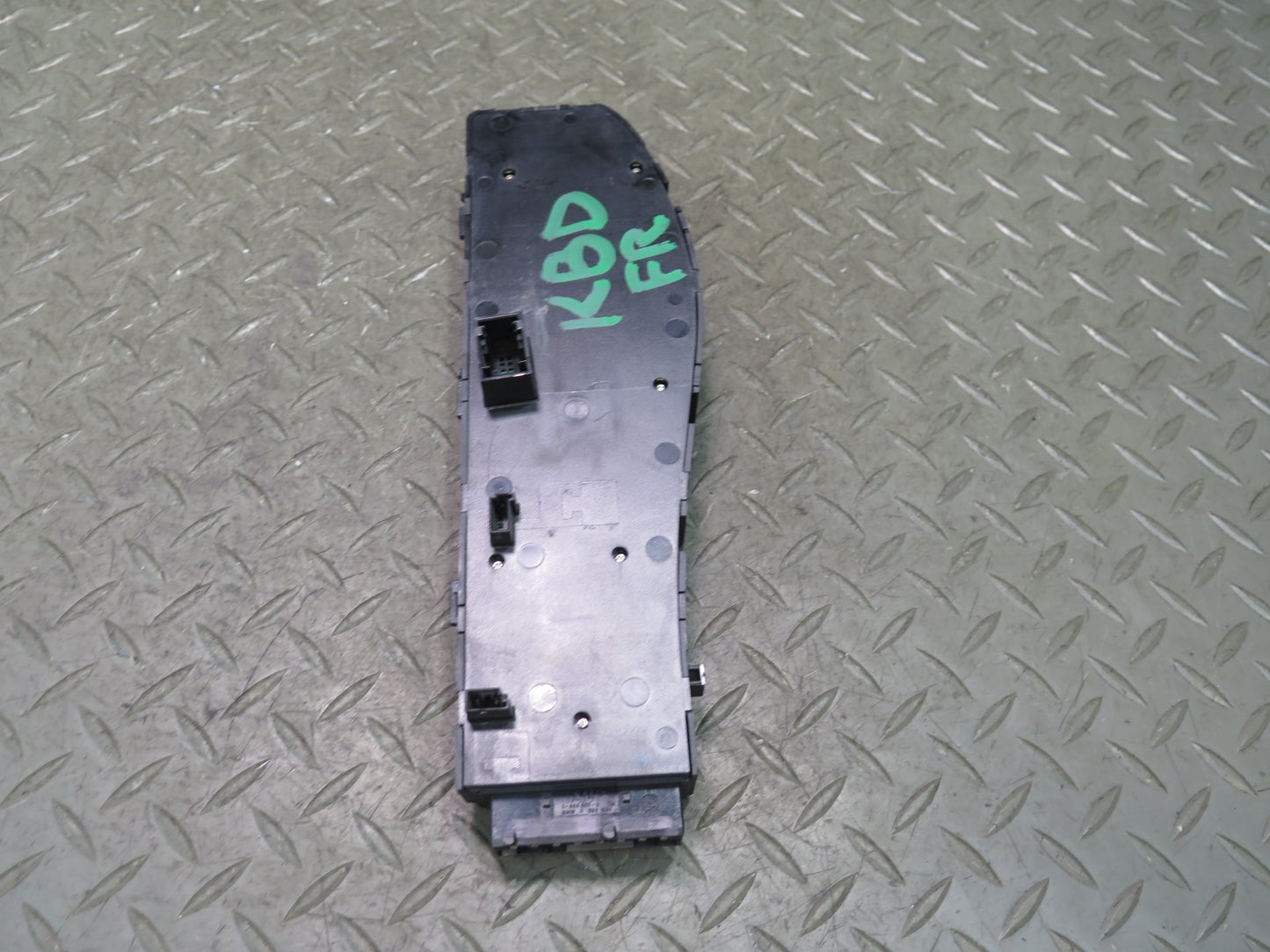 2001-2006 BMW E46 M3 Front Right Seat Adjust Control Switch 8099074